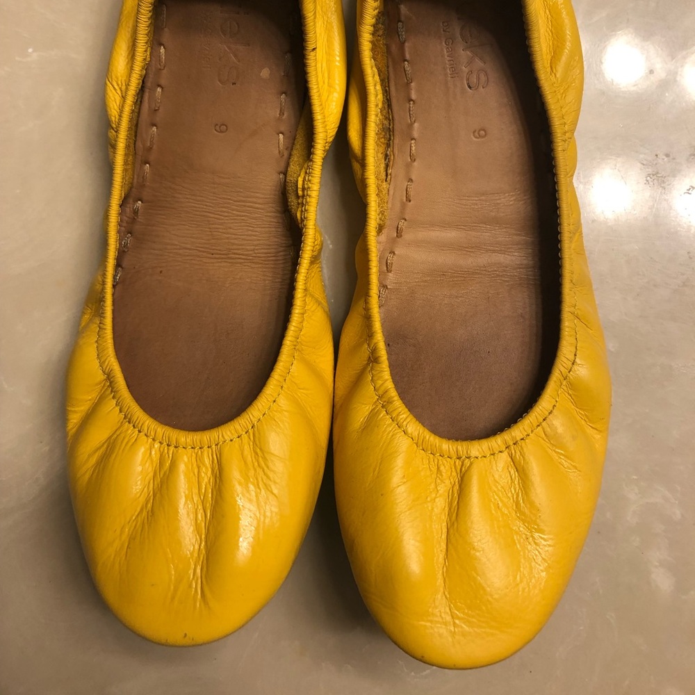 Tieks mustard size 9